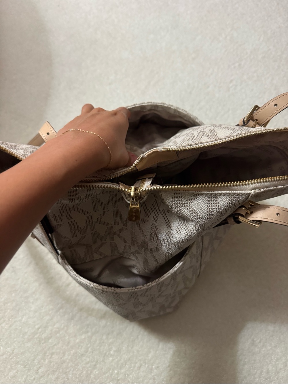 Michael Kors Beige Taupe MK Logo Tote with Tan Handles - Picture 6 of 7